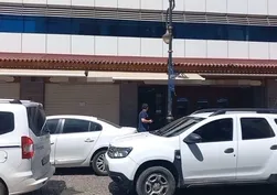 Diyarbakır'da Yapı Kredi şubesine silahlı saldırı! Gece yarısı ateş açıldı, polis ekipleri saldırganı arıyor
