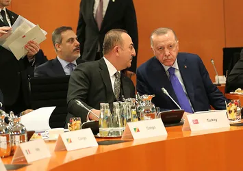 Bakan Mevlüt Çavuşoğlu Davos'a gidecek