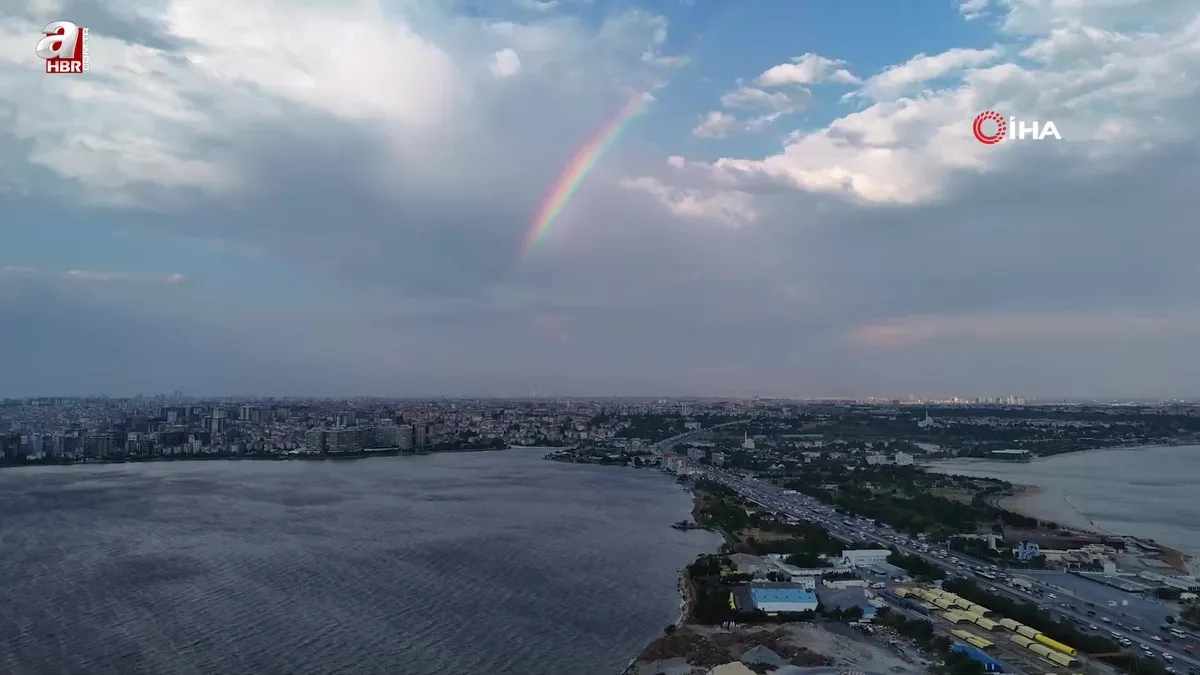 İstanbul'da fırtına sonrası gökkuşağı