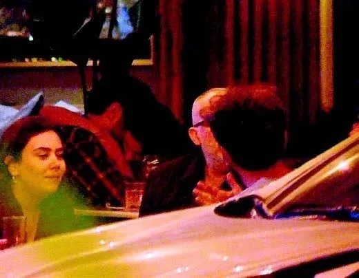 1631951828072.jpeg Yasak Elma dizisinin oyuncusu Şafak Pekdemir'in olaylı gecesi! Yasak aşkı Oğulcan Eren Akay muhabirlere kafa attı - 2