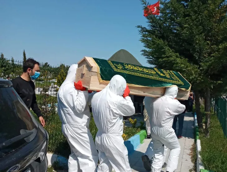 1587984448292.jpg Koronavirüse karşı herkesi uyarmıştı kendisi yenik düştü! 39 yaşındaki esnaf hayatını kaybetti - 3