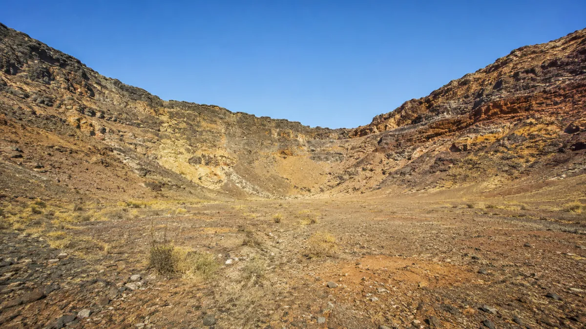 avustralyadaki-gizemli-krater-cozuldu-bir-zamanlar-gokten-altin-mi-yagdi-1781370673993.jpg (Fotoğraf: A Haber)
