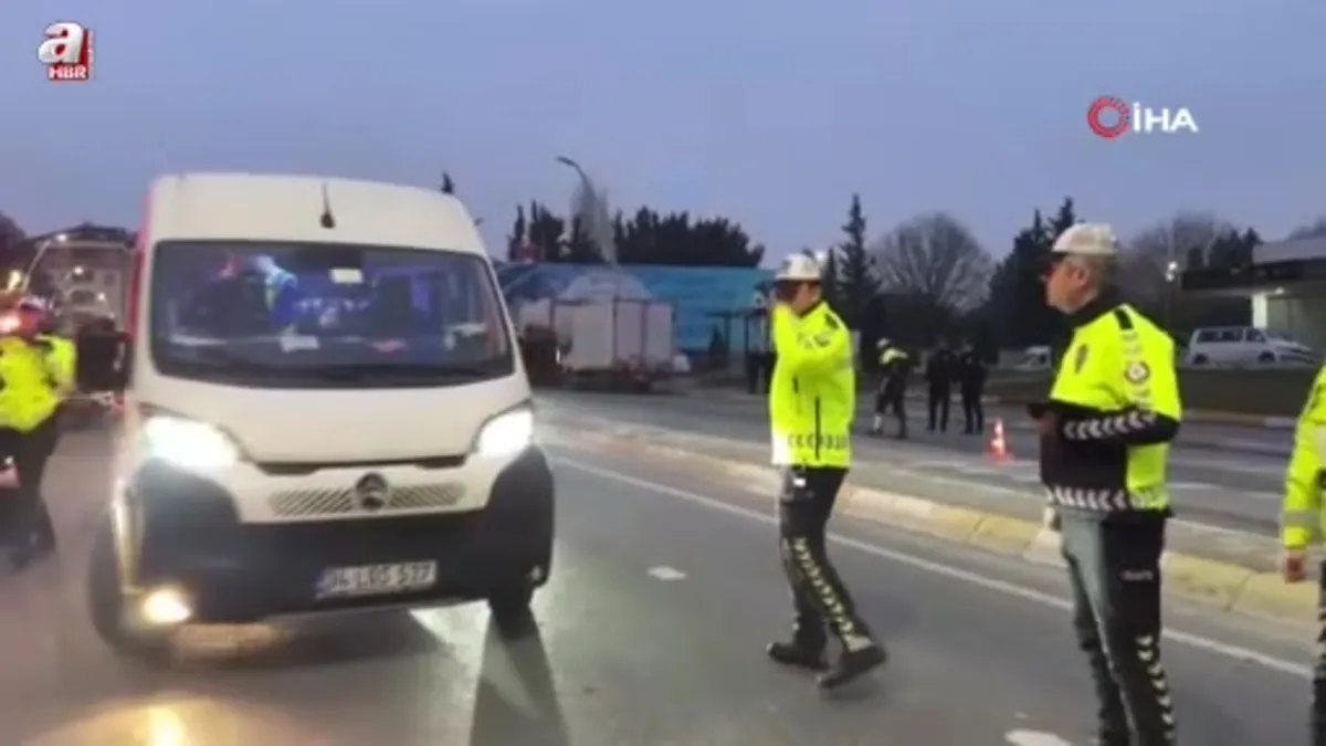 İstanbul'da öğrenci servislerine yönelik polis uygulaması