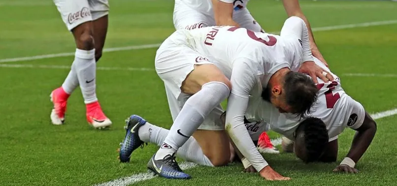 Trabzonspor, Çaykur Rizespor'u tek golle devirdi