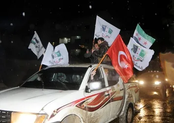 Afrin'e komşu Azez’e ÖSO takviyesi