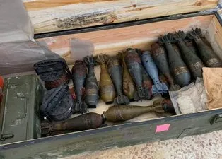 Terör örgütü PYD, Tel Abyad'ı silah deposuna çevirmiş! İşte Barış Pınarı Harekatı'ndan kritik fotoğraflar...