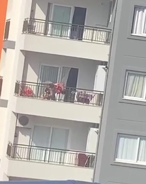1664529610168.jpg Adana’da dehşet anları! Çocuklar annelerinin ayağına sarılıp ağladı - 3