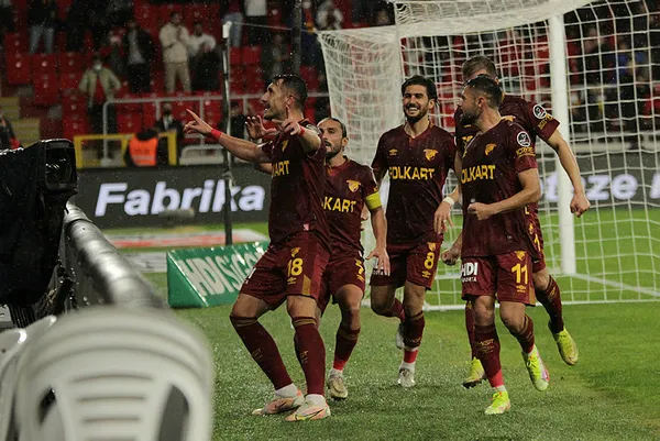goztepe-2-gaziantep-fk-1-mac-sonucu-goztepe-izmirde-galip-1638817953219.jpg Göztepe: 2 - Gaziantep FK: 1 MAÇ SONUCU | Göztepe İzmir'de galip - 1