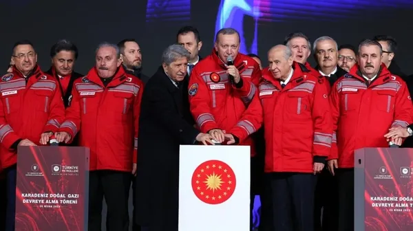 Berat Albayrak’ın hamleleri meyvelerini veriyor! Karadeniz gazından ekonomiye büyük katkı