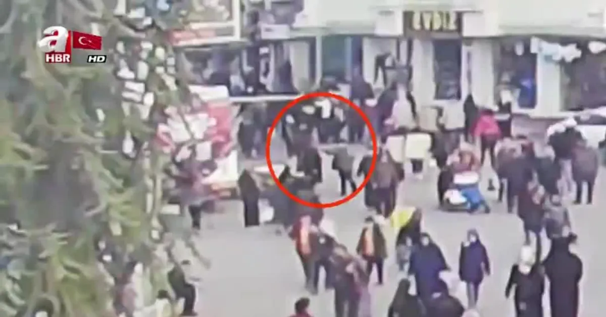 Çatalca’da başörtülü kadına alçak saldırı