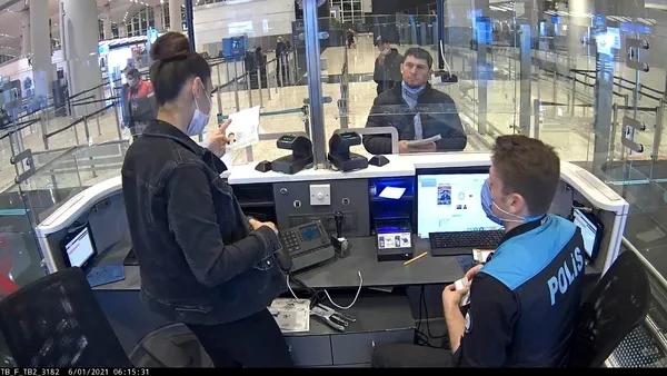 Sahte pasaportla kaçmaya çalışan DEAŞ'lı Bunyod Mukhiddinov İstanbul Havalimanı'nda yakalandı - 5