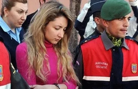 Kızı annesini öldürmüştü! Bu kez ünlü cerrah Semih Aydıntuğ dehşet saçtı