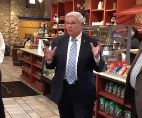 Yunan yandaşı ABD’li senatör Bob Menendez’den Türkiye’ye skandal sözler