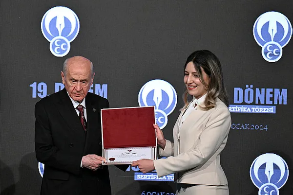 mhp-lideri-devlet-bahceli-hazimsizlik-kelime-i-tevhiddeyse-tarafimizi-ilan-ediyorum-la-ilahe-illallah-muhammed-1704548519469.jpg