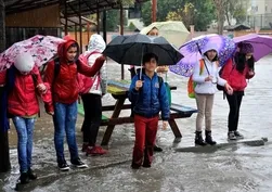 Şanlıurfa'da olumsuz hava şartları nedeniyle 4 ilçede okullar tatil edildi