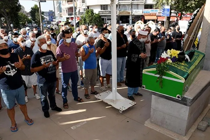 Son dakika: Yeşilçam'ın usta oyuncusu Metin Çekmez'e son veda! Vasiyeti yerine getirildi - 1
