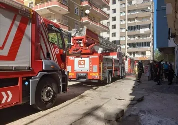Diyarbakır'da apartman dairesinde yangın