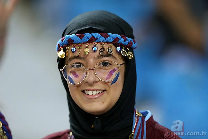 Trabzonspor- AEK maçında Benkovic sakatlandı! Kanlar içinde kaldı… | İşte o anlar... 14