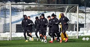Beşiktaş’ın derbi kamp kadrosu belli oldu