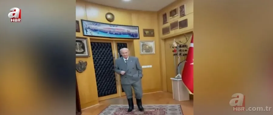 MHP lideri Devlet Bahçeli’den subay çizmeli mesaj: Kıbrıs Türk'tür | Arka fonda dikkat çeken müzik... 11