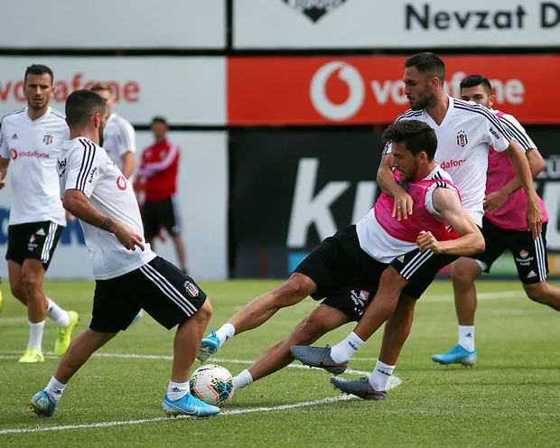 Beşiktaş Çaykur Rizespor maçı ne zaman, saat kaçta, hangi kanalda? BJK - Rize maçı muhtemel 11’ler