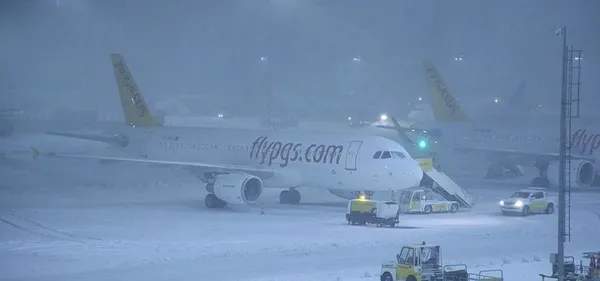 istanbuldan-otobus-seferleri-iptal-istanbuldan-otobus-seferleri-ne-zaman-baslayacak-valilikten-son-dakika-acik-1643036185996.jpg İstanbul'dan otobüs seferleri iptal! İstanbul'dan otobüs seferleri ne zaman başlayacak? Valilikten son dakika açıklaması - 6