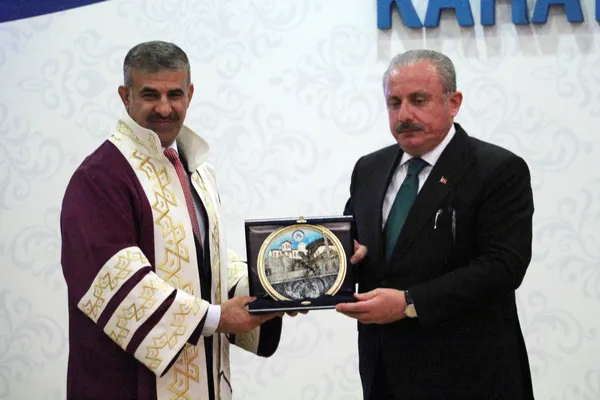 TBMM Başkanı Şentop’tan ’başörtüsü’ açıklaması: Kanun bağlamında ele almak yanlış