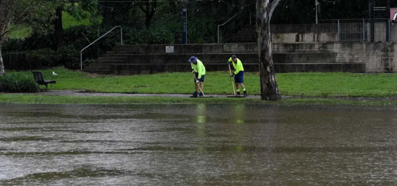 Sydney'de sağanak yağış! Otobüs durakları sular altında kaldı: 22 kişi kurtarıldı