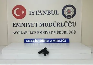 Avcılar’da sokak ortasında iki kişiyi vuran şüpheli yakalandı