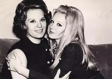 "Rahatsızlığı artmıştı" Hülya Koçyiğit Filiz Akın'ın sağlık durumunu açıkladı! 