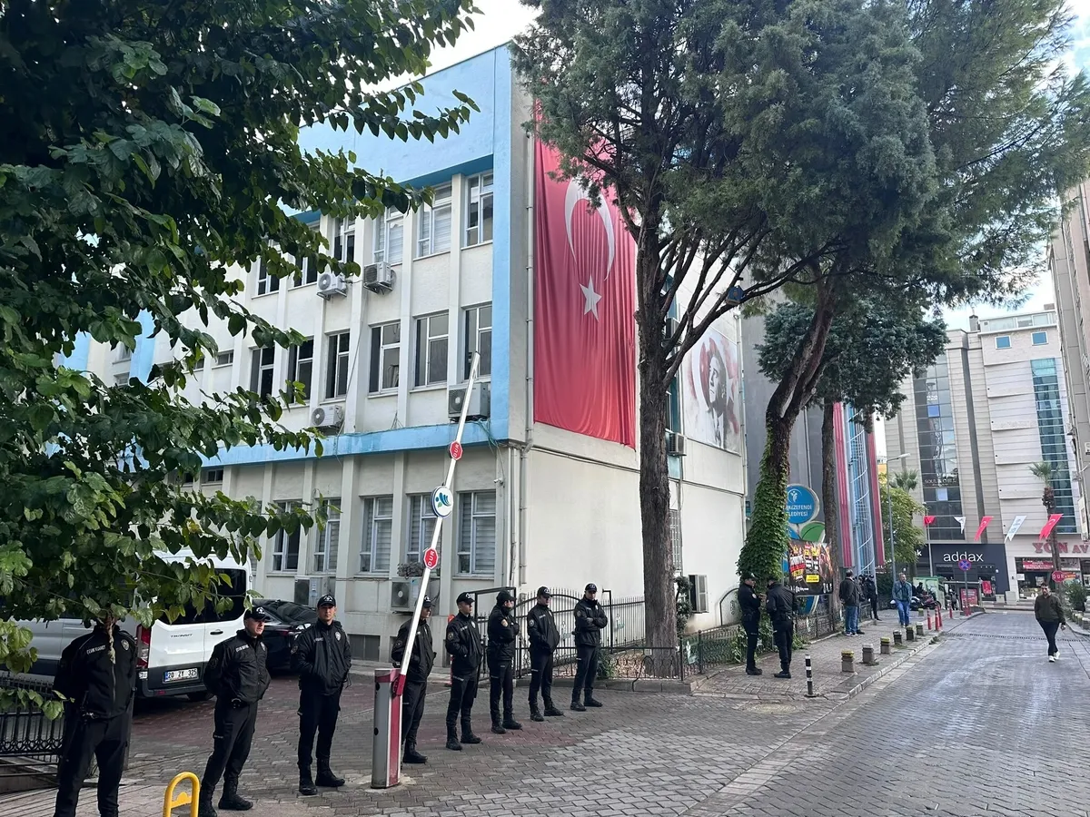 Belediye binasında 16 Ekim