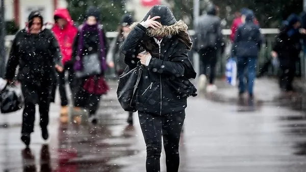 istanbul-dahil-8-ile-sari-kodlu-alarm-hafta-sonu-turkiye-genelinde-hava-durumu-nasil-olacak-1708095931085.jpg İstanbul dahil 8 ile sarı kodlu alarm! Hafta sonu Türkiye genelinde hava durumu nasıl olacak? - 7