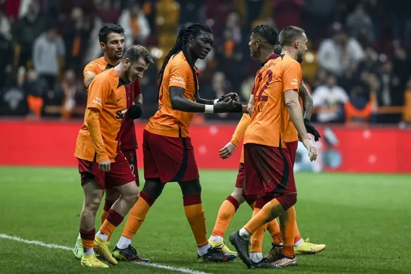 Galatasaraylı Bafetimbi Gomis’e TFF 1. Lig ekibinden teklif