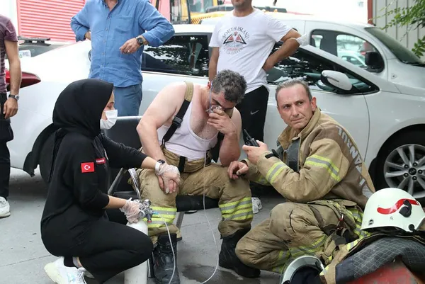 1628265067114.jpg İstanbul'da korkutan yangın: Çok sayıda ilçeden görüldü - 5
