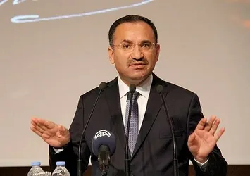 Bekir Bozdağ sıraladı: Darbe başarılı olsa Türkiye'de neler yaşanacaktı?