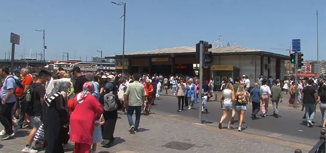 İstanbullular sahil ve parklara akın etti: Sokaklar doldu taştı