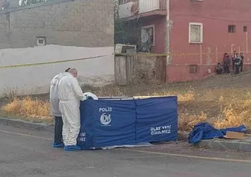 Erzurum'da ekipleri harekete geçiren olay! Çöp konteynerinde bulundu