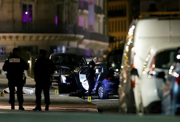 1650855265251.jpeg Paris'te polis "dur" ihtarına uymayan sürücünün aracına ateş açtı, 2 kişi öldü - 1