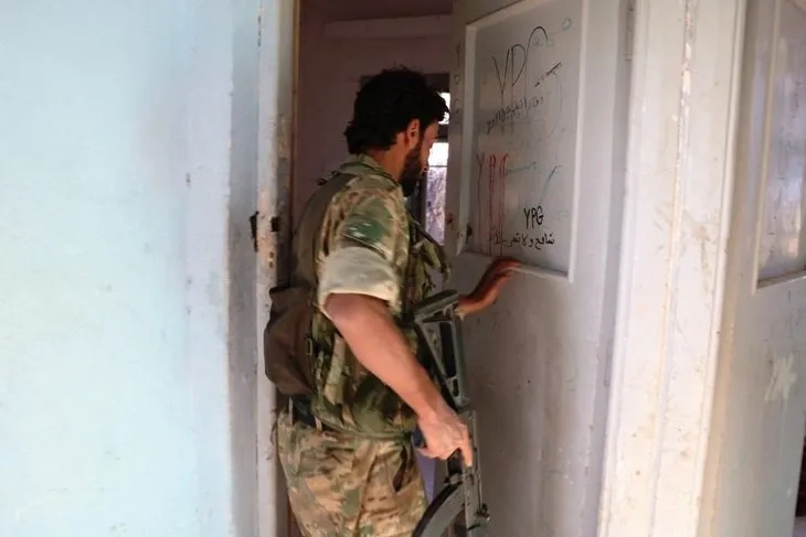 İşte PKK/YPG'nin temizlenen sözde karargahlarında dikkat çeken detay!