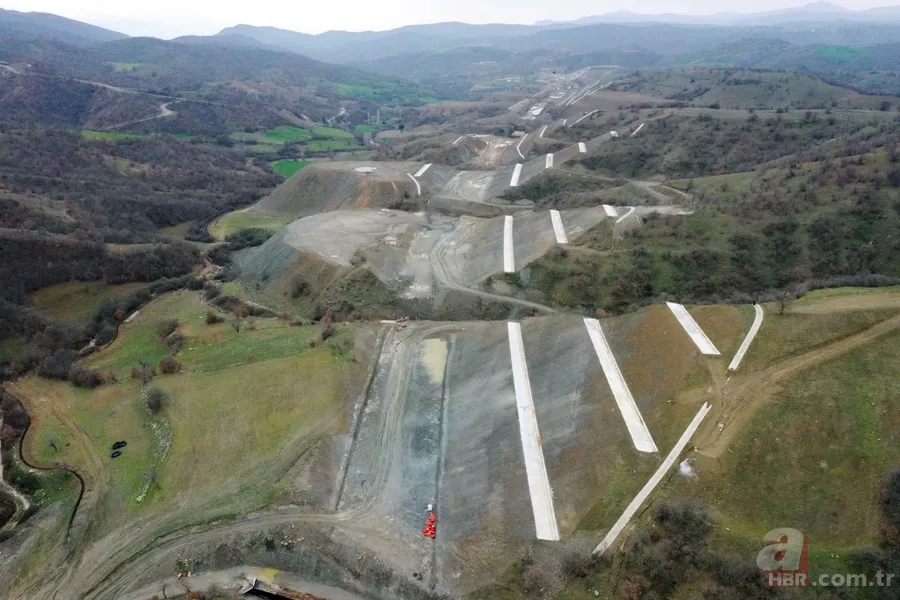 Ulaştırma ve Altyapı Bakanı Adil Karaismailoğlu İzmir-Afyonkarahisar-Ankara YHT tünel kazı başlangıç törenine katıldı 13
