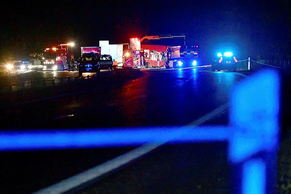 Hz. Muhammed’in karikatürünü çizen İsveçli karikatürist Lars Vilks trafik kazasında alev alev yanarak can verdi