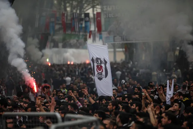 Beşiktaş başkanlık seçimi CANLI İZLE ASPOR | 2023 BJK seçimi sonucu açıklandı? Başkan kim oldu, adaylar kaç oy aldı?
