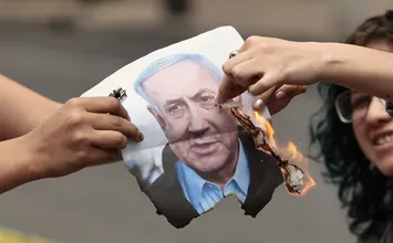 Netanyahu'ya ne oldu?