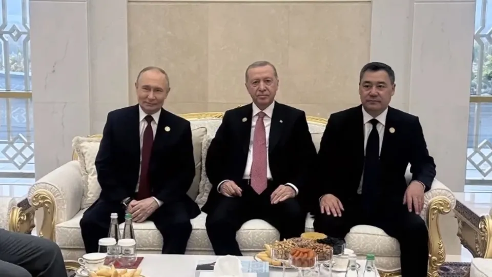 Başkan Erdoğan liderlerle sohbet etti