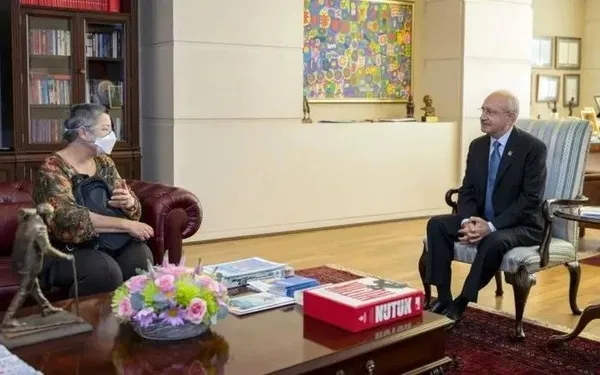 CHP aynı tas aynı hamam! Pervin Chakar’dan sonra yeni skandal: Özgür Özel TSK’ya iftira atan Şebnem Korur Fincancı’yı ağırladı