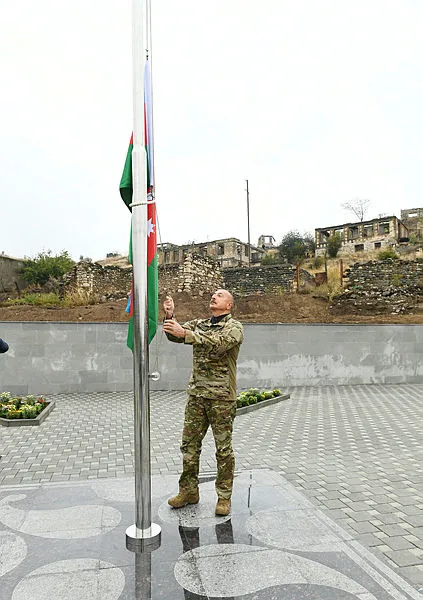 Azerbaycan Cumhurbaşkanı İlham Aliyev’den İran’a tepki: Kimsenin bize... - 9