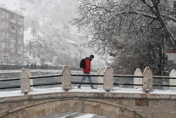 son-dakika-meteoroloji-uyardi-kar-yagmur-ve-firtina-geliyor-bu-gece-etkisi-altina-alacak-9-ocak-istanbul-ankara-ve-izmir-hava-durumu-1641700382283.jpg SON DAKİKA! Meteoroloji uyardı: Kar, yağmur ve fırtına geliyor! Bu gece etkisi altına alacak | 9 Ocak İstanbul, Ankara ve İzmir hava durumu - 1