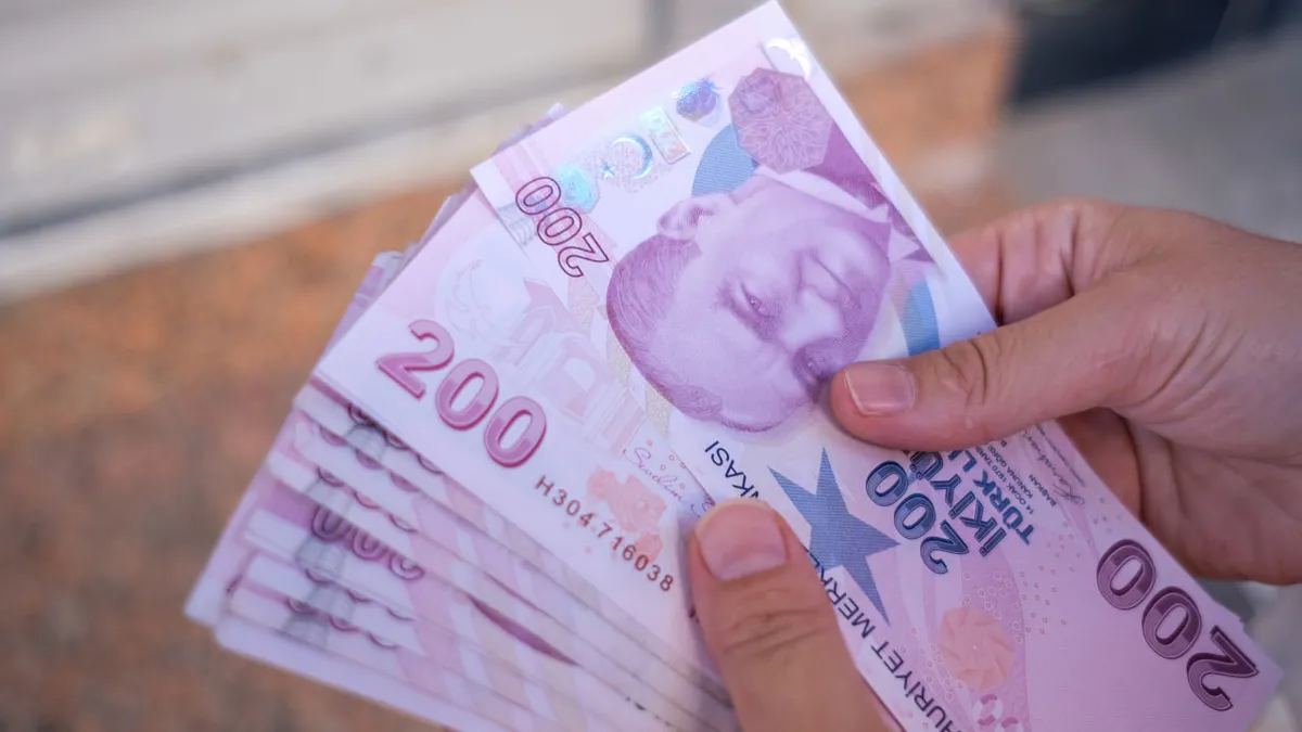 Memur ve emeklisine Temmuz zammı: Maaşlar ne kadar artacak? Meslek meslek yeni senaryo