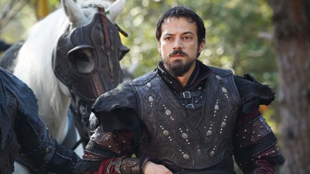 Kuruluş Orhan yine nefesleri kesecek: Orhan Bey masaya yumruğunu vurdu!