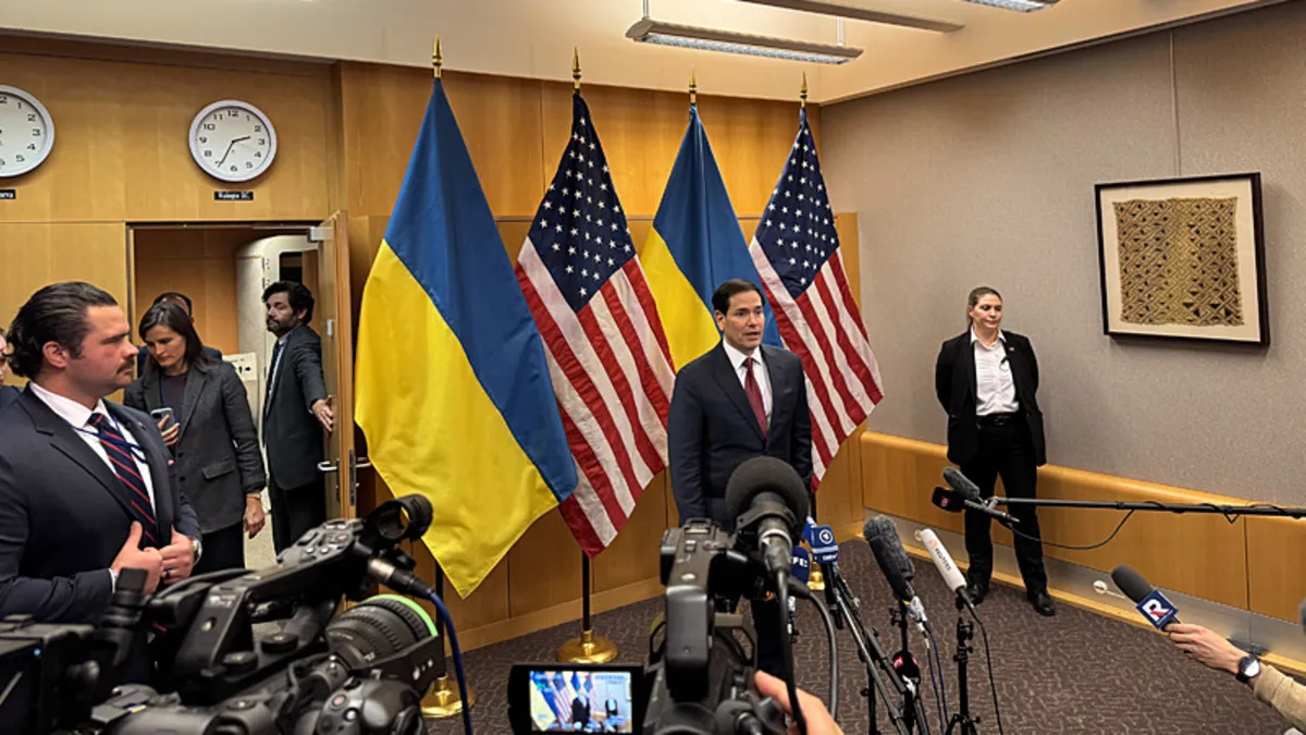 Trump'ın barış taslağına ABD'li ve Ukraynalı heyetlerden güncelleme